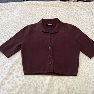 Brown collard cropped button down top